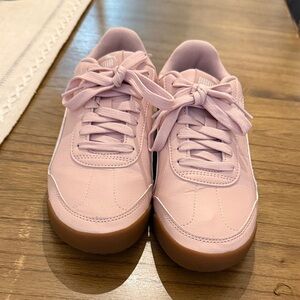 Puma Women's Light Pink Sneakers